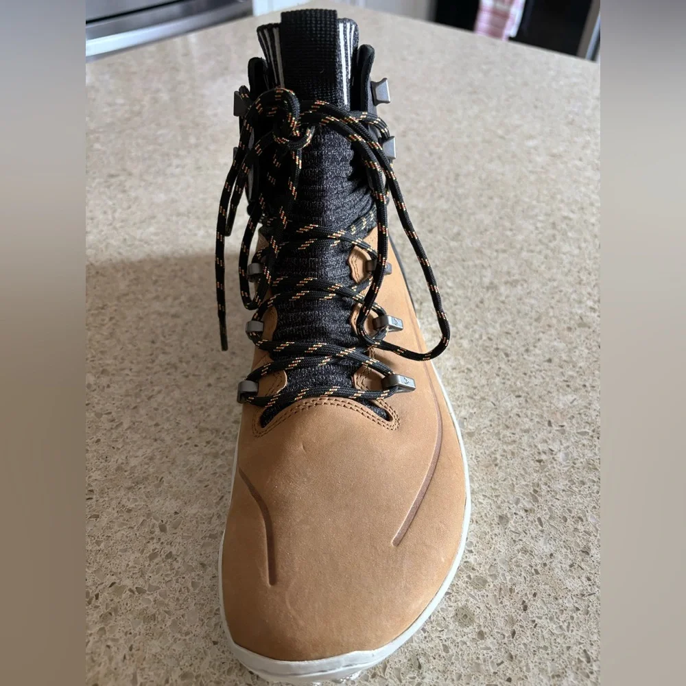 Women’s Size 8 Vivobarefoot Hiking boots - Picture 5 of 5